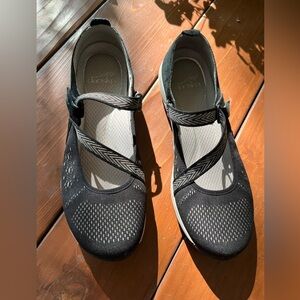 Dansko Haven Mary-Jane, walking flats, like new, size 38